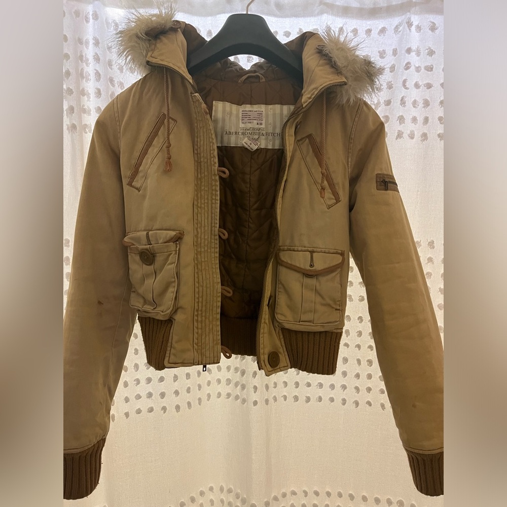 Abercrombie & Fitch tan bomber jacket